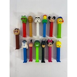 13 VINTAGE PEZ DISPENSERS Disney StarWars Hulk Looney Tunes USED